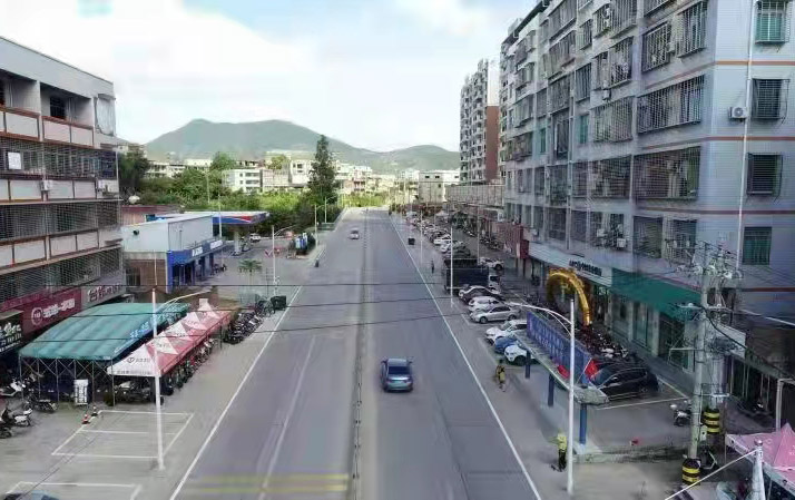 干凈整潔街道